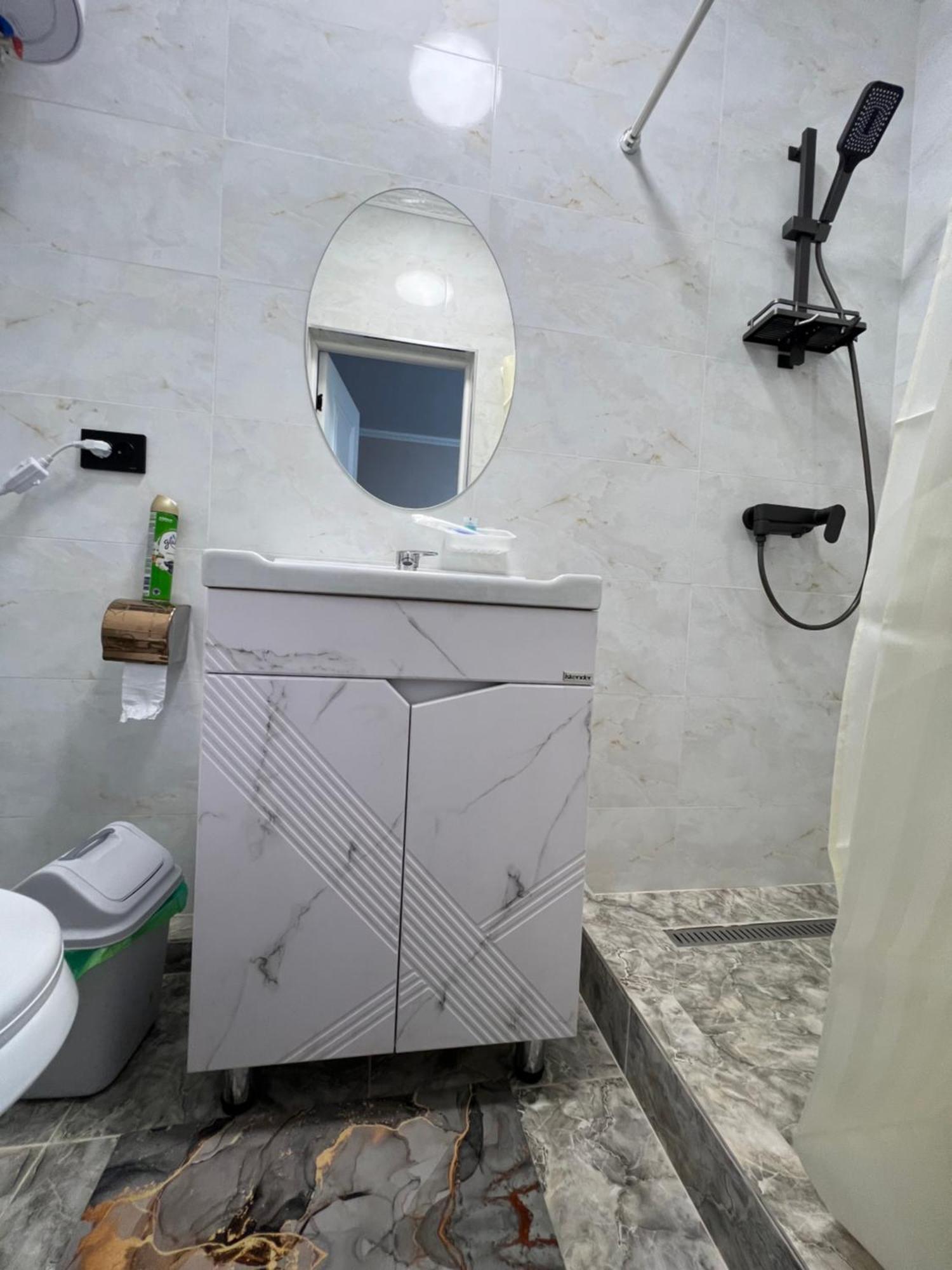 Maral Guesthouse Karakol Luaran gambar