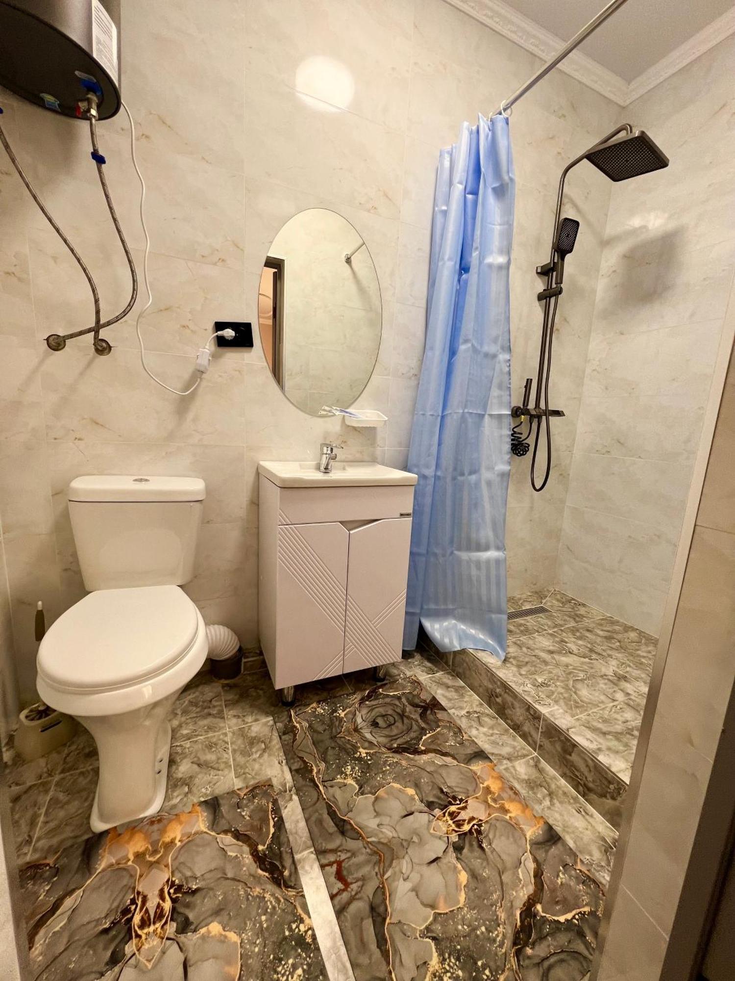 Maral Guesthouse Karakol Luaran gambar